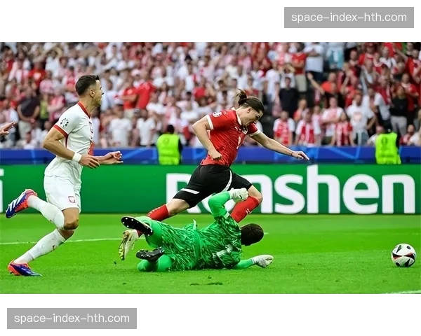 点球争议全程记录：从犯规到VAR复核，再到主裁维持原判