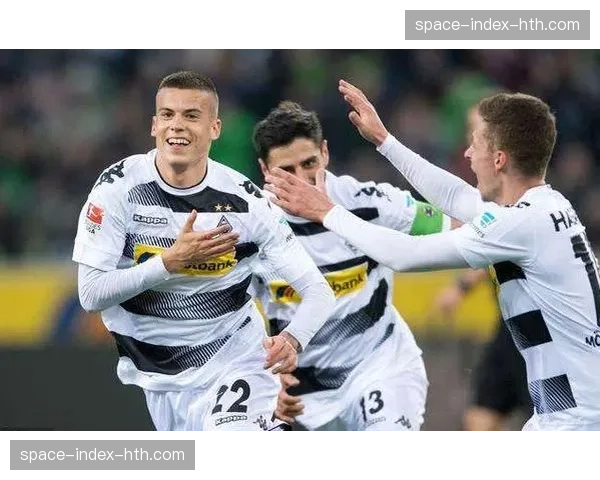 深度复盘：法兰克福如何通过高效反击终结门兴格拉德巴赫三连胜